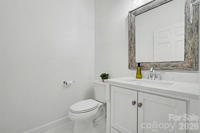 104 Pier 33 Drive 301, Mooresville, NC 28117