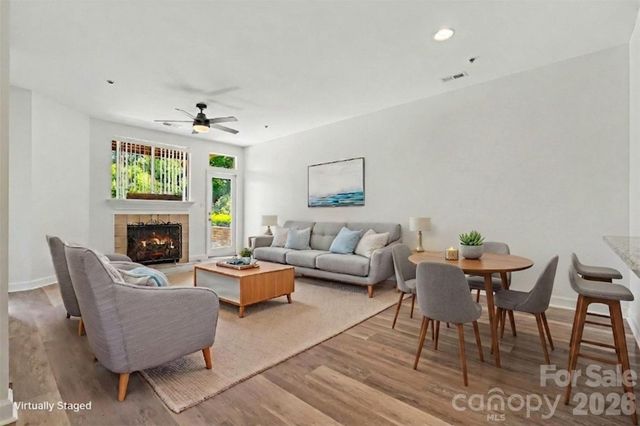 104 Pier 33 Drive 301, Mooresville, NC 28117