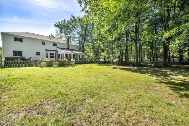 3844 Woodpath Trail, Westlake, OH 44145