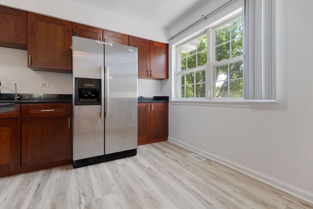 1113 Orleans Drive, Mundelein, IL 60060