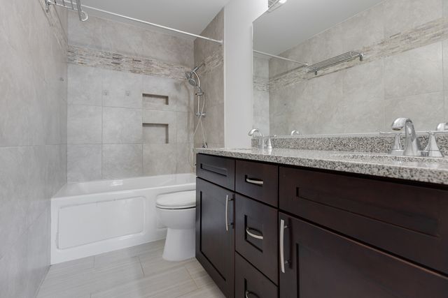 1113 Orleans Drive, Mundelein, IL 60060