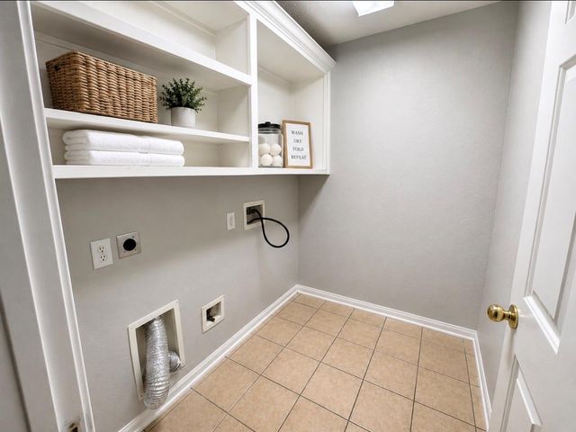 810 Hollyhock Drive, Stafford, TX 77477