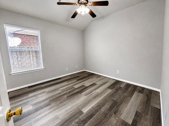 810 Hollyhock Drive, Stafford, TX 77477