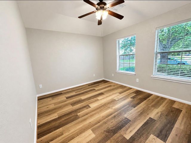 810 Hollyhock Drive, Stafford, TX 77477