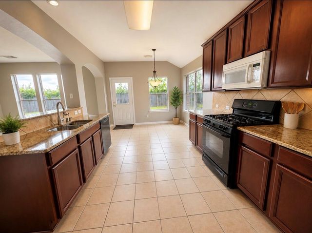 810 Hollyhock Drive, Stafford, TX 77477