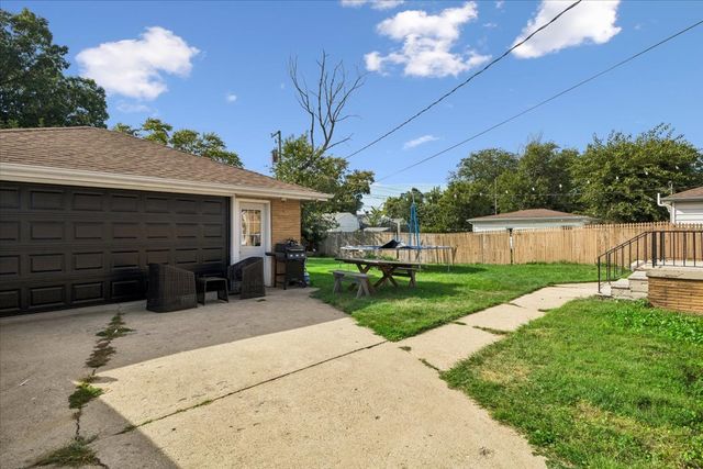 1305 N Prairie Avenue, Joliet, IL 60435