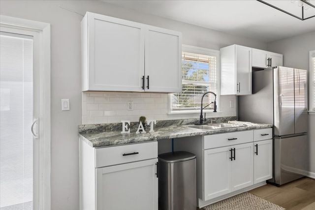1305 N Prairie Avenue, Joliet, IL 60435