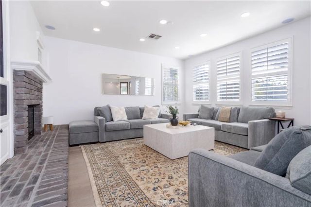 5474 Sunlight, Simi Valley, CA 93063