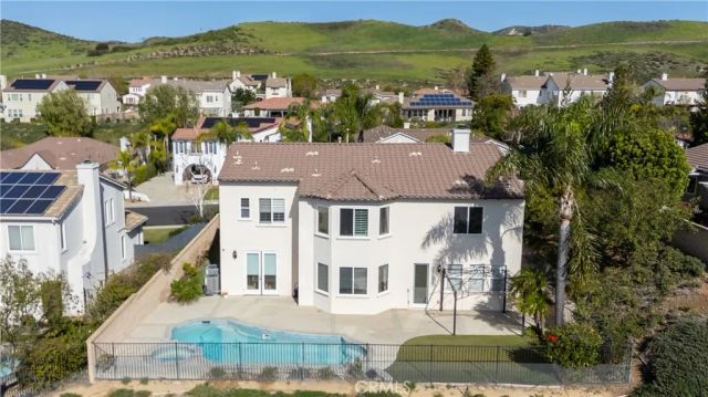 5474 Sunlight, Simi Valley, CA 93063