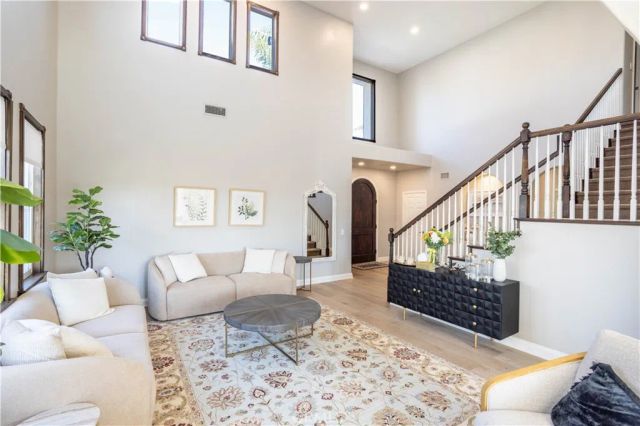 5474 Sunlight, Simi Valley, CA 93063
