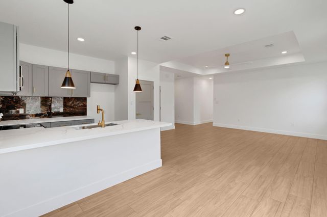 330 S Pine Harbour Drive, Coldspring, TX 77331