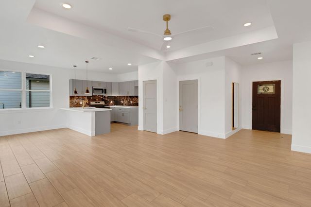 330 S Pine Harbour Drive, Coldspring, TX 77331