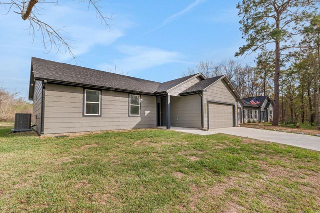 330 S Pine Harbour Drive, Coldspring, TX 77331