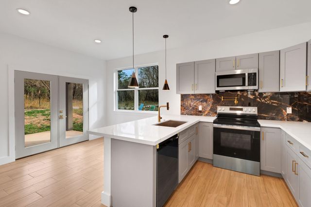 330 S Pine Harbour Drive, Coldspring, TX 77331