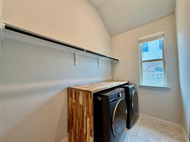 191 Goshen DR, Dripping Springs, TX 78620