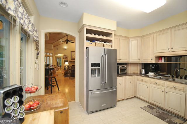 103 Canterbury Court, Lagrange, GA 30240