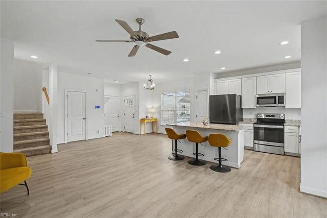 1201 Jadens WAY, Chesapeake, VA 23320