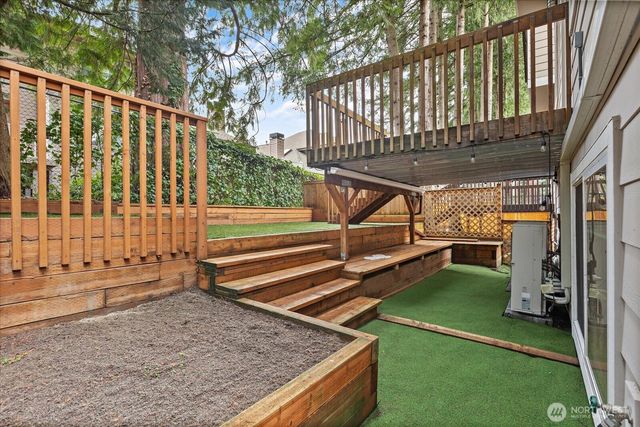 6825 156th Place NE, Redmond, WA 98052