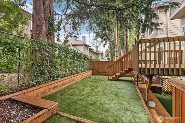 6825 156th Place NE, Redmond, WA 98052