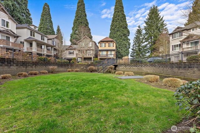 6825 156th Place NE, Redmond, WA 98052