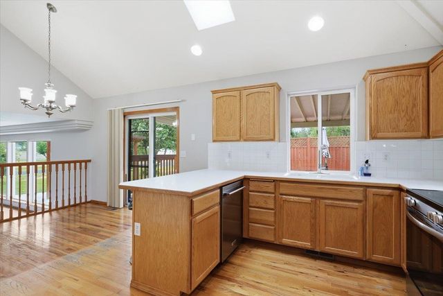 17659 N Sunnyvale Dr, Nine Mile Falls, WA 99026