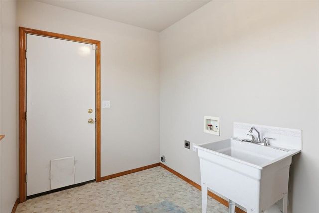 17659 N Sunnyvale Dr, Nine Mile Falls, WA 99026