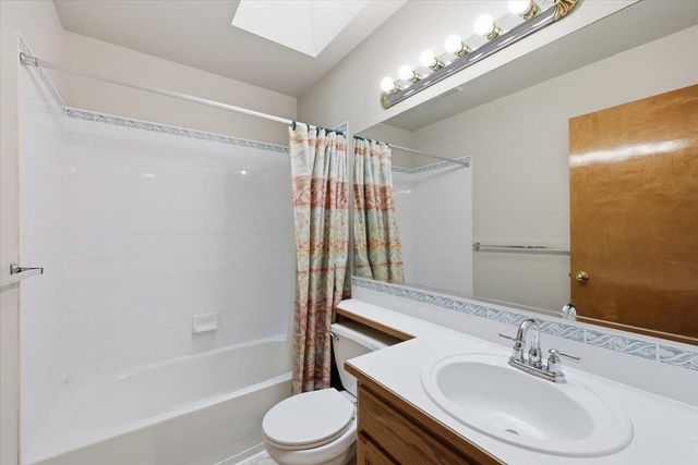 17659 N Sunnyvale Dr, Nine Mile Falls, WA 99026