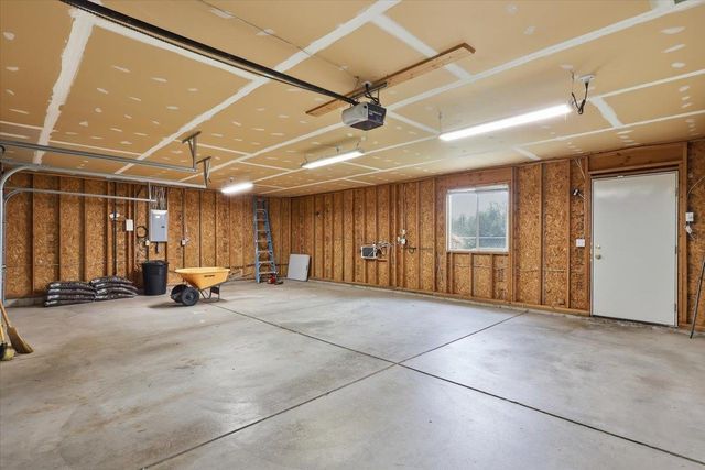 17659 N Sunnyvale Dr, Nine Mile Falls, WA 99026