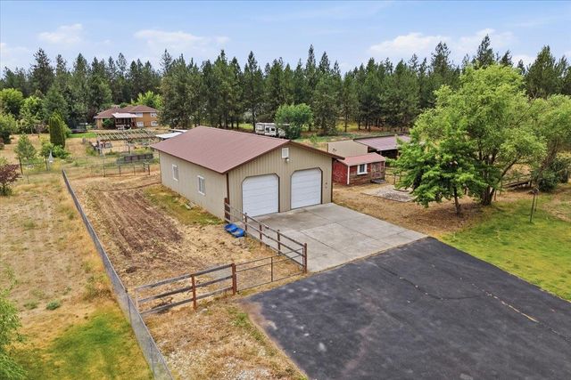 17659 N Sunnyvale Dr, Nine Mile Falls, WA 99026