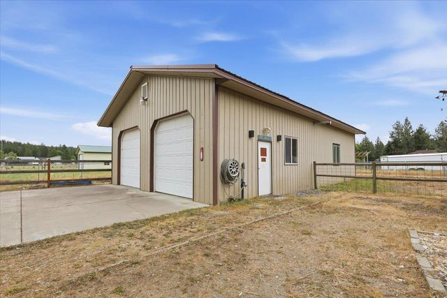 17659 N Sunnyvale Dr, Nine Mile Falls, WA 99026