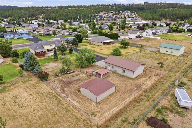 17659 N Sunnyvale Dr, Nine Mile Falls, WA 99026