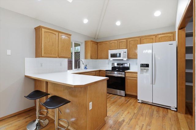 17659 N Sunnyvale Dr, Nine Mile Falls, WA 99026