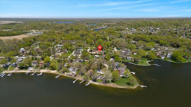39457 N Forest Avenue, Antioch, IL 60002