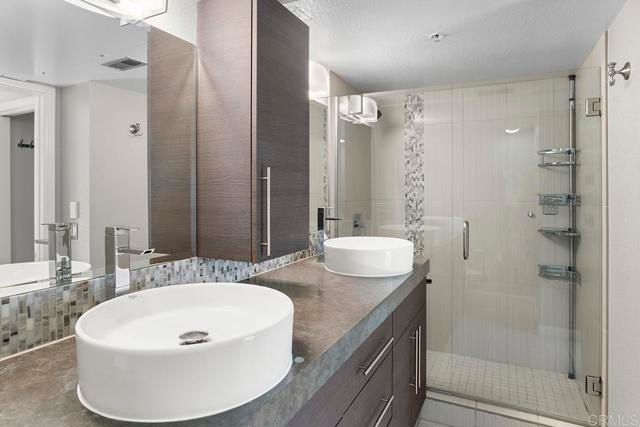 687 S Coast Highway 101 223, Encinitas, CA 92024