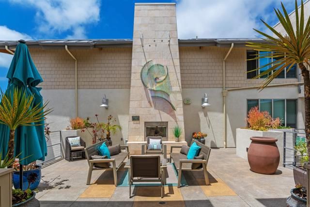 687 S Coast Highway 101 223, Encinitas, CA 92024