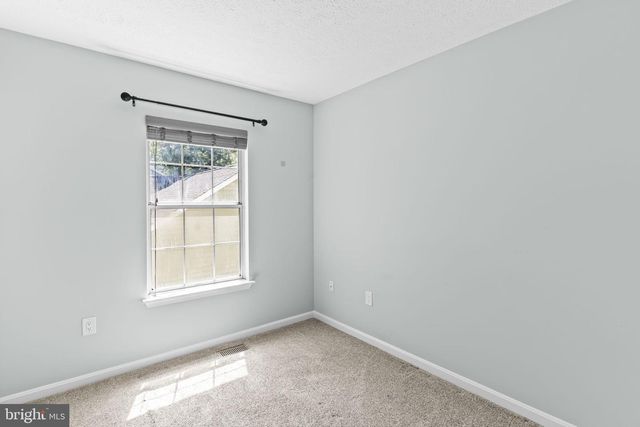 4260 MOCKINGBIRD CIR, Waldorf, MD 20603