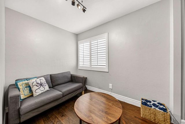 7354 Colony Rd, La Mesa, CA 91942