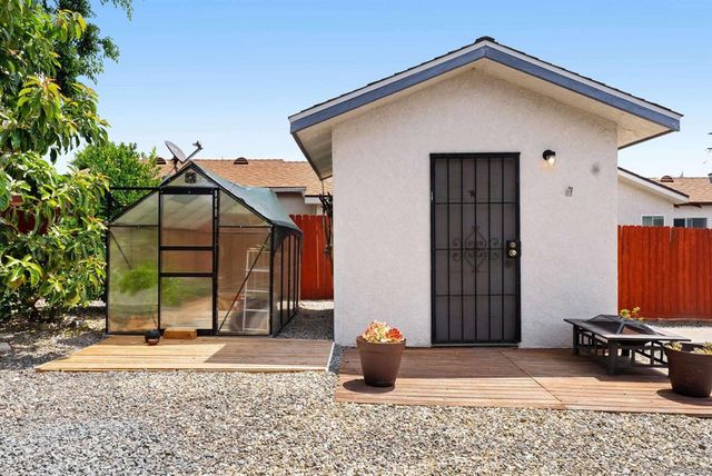 7354 Colony Rd, La Mesa, CA 91942