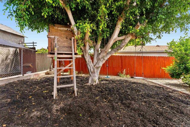 7354 Colony Rd, La Mesa, CA 91942