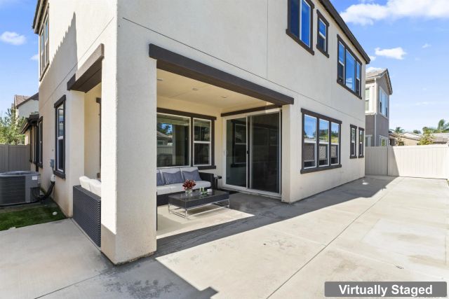 675 Grant, Vista, CA 92083