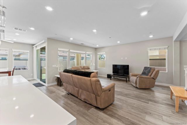 675 Grant, Vista, CA 92083