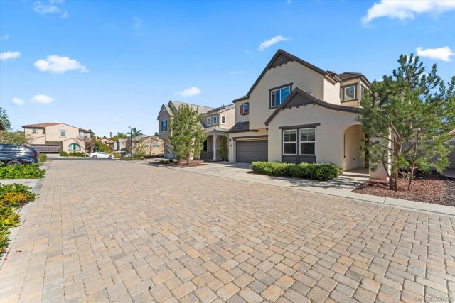 675 Grant, Vista, CA 92083