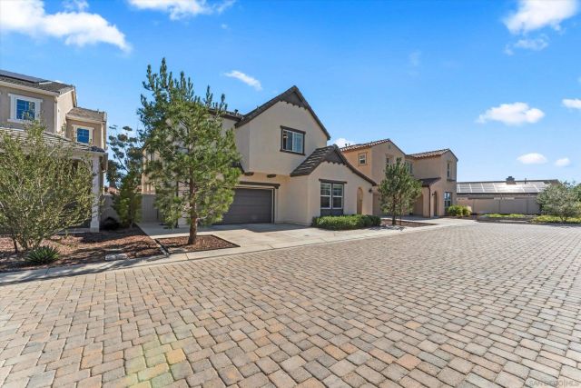 675 Grant, Vista, CA 92083