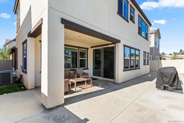 675 Grant, Vista, CA 92083