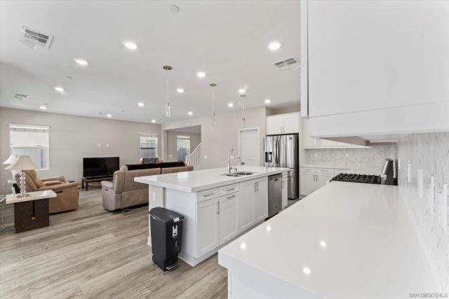 675 Grant, Vista, CA 92083