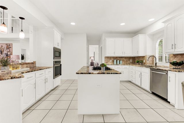 2810 Ashbury Drive, Richardson, TX 75082
