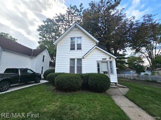 217 Jones Street, Mount Clemens, MI 48043