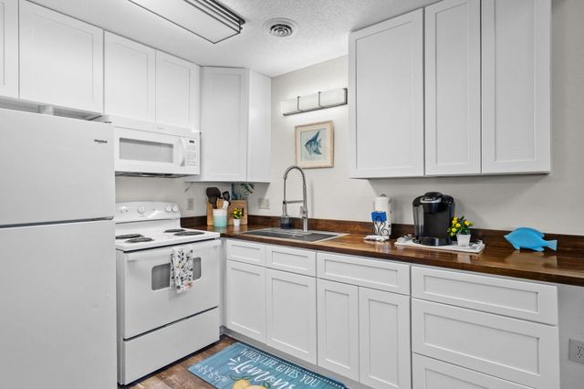 1920 Bent Grass Dr Apt 35O, Surfside Beach, SC 29575