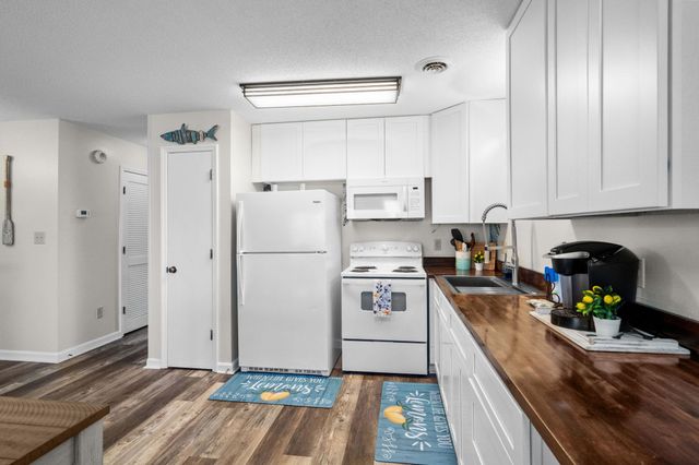 1920 Bent Grass Dr Apt 35O, Surfside Beach, SC 29575