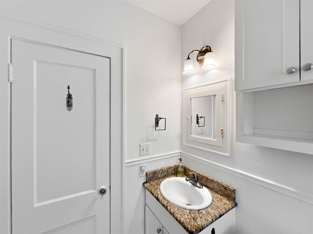 3307 Helms ST, Austin, TX 78705
